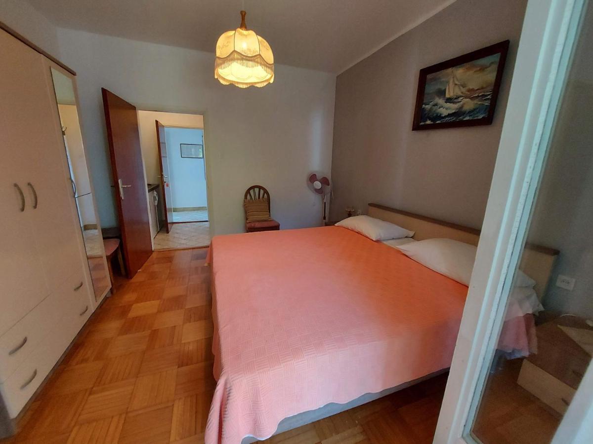 Apartments Fam Tomasic Baška Exterior foto
